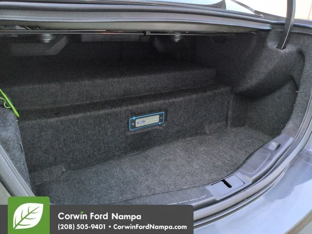 Used 2018 Magnetic Metallic Ford  image 29