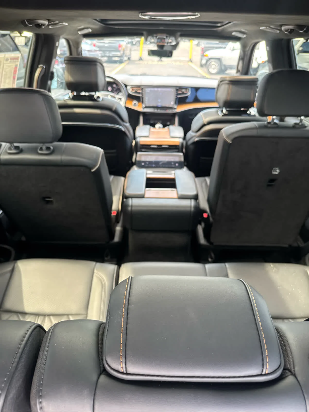 2024 Jeep Grand Wagoneer L Series III - Photo 27