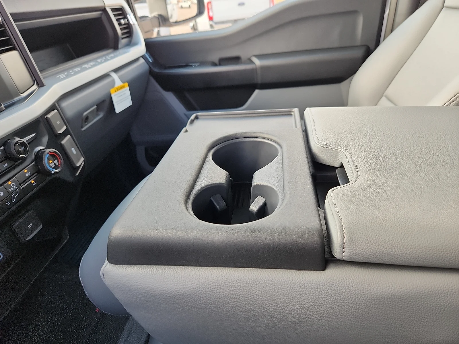 New 2026 Oxford White Ford XL image 25