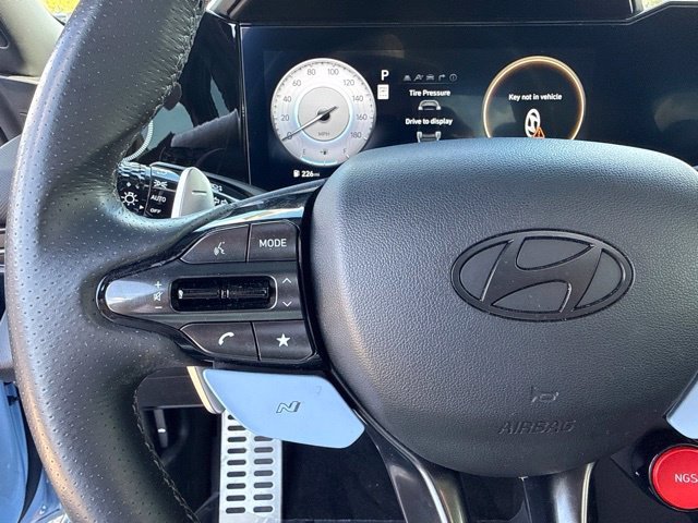 Used 2025 Blue Hyundai Base image 29