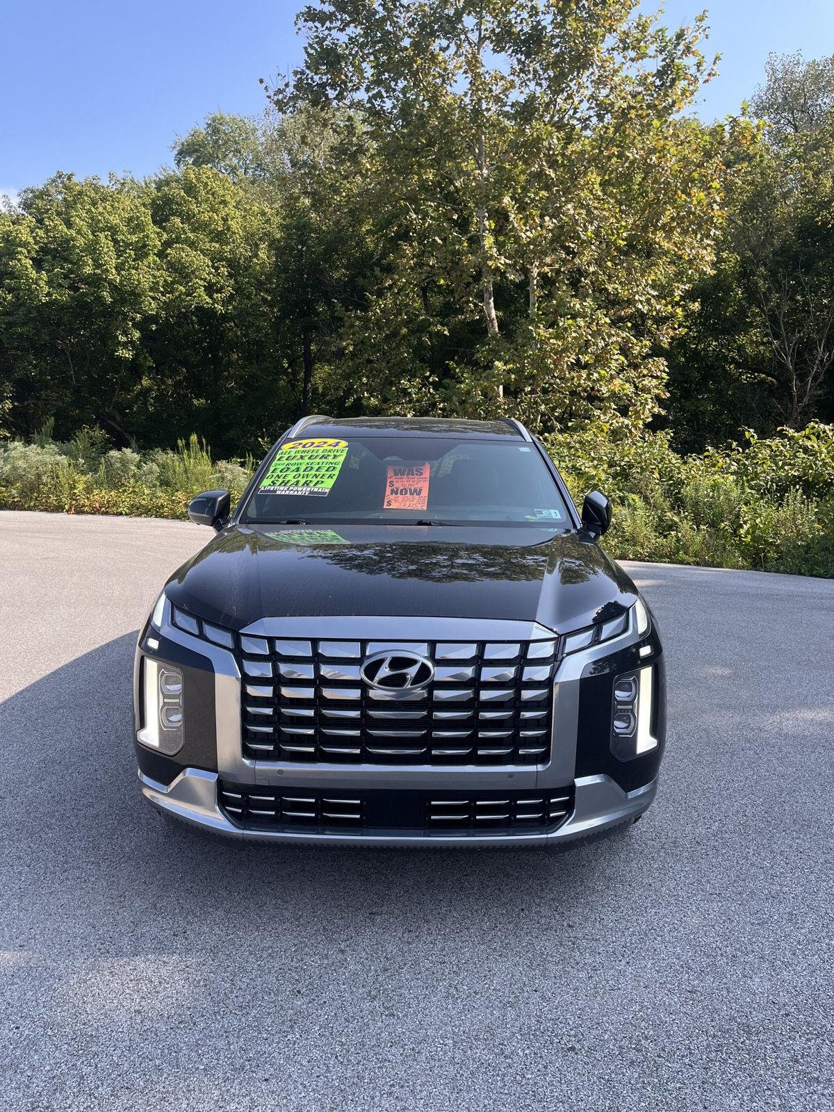 Used 2024 Abyss Black Pearl Hyundai Calligraphy image 3