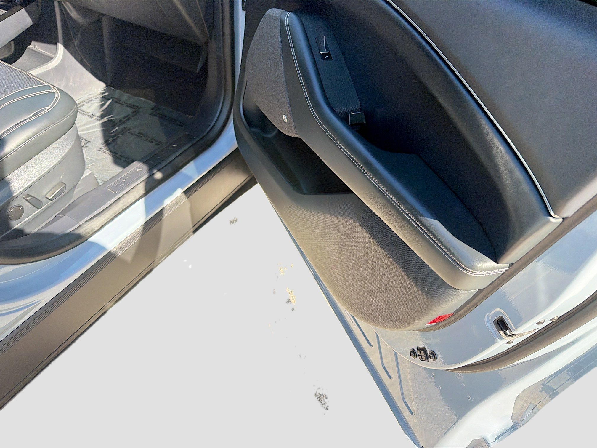 Used 2024 Gray Metallic Ford Premium image 32