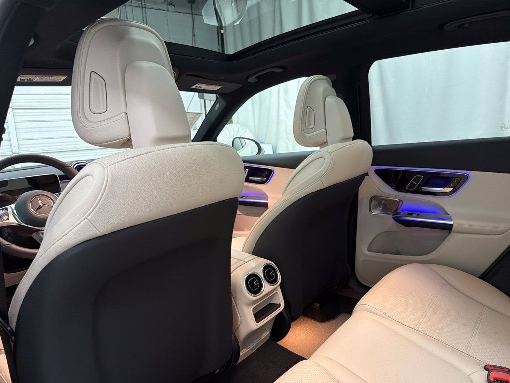 New 2027 Polar White Mercedes-Benz GLC 300 image 100