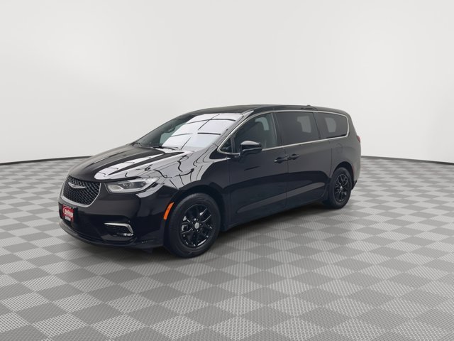 2025 Chrysler Pacifica Select - Photo 36