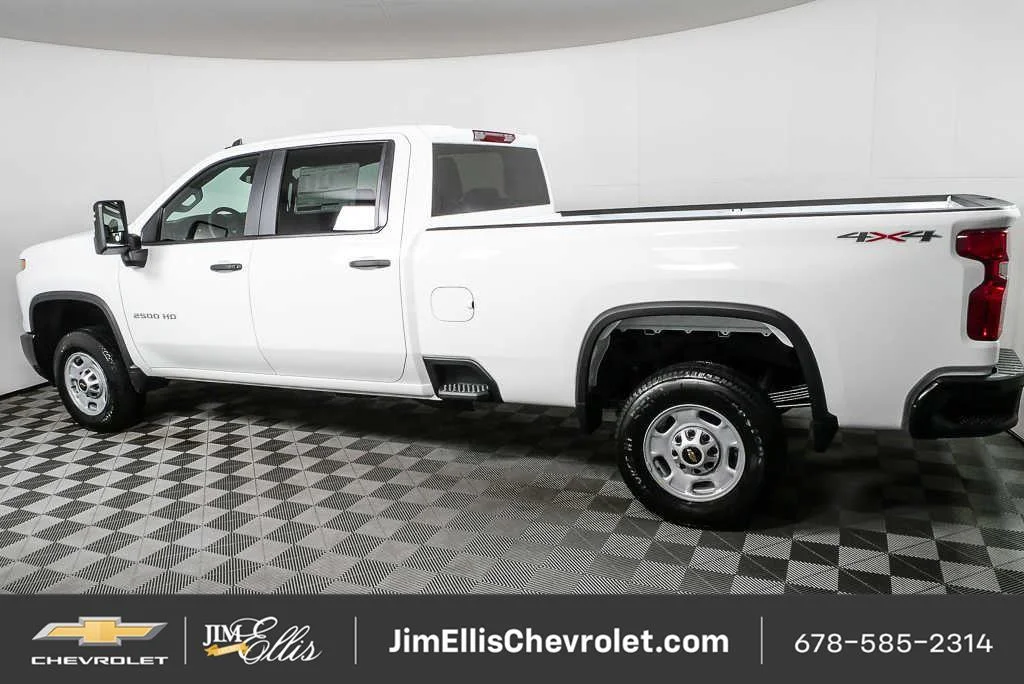 New 2026 Summit White Chevrolet WT image 26