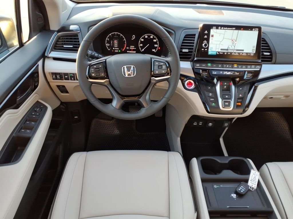 New 2026 Modern Steel Metallic Honda Touring image 3