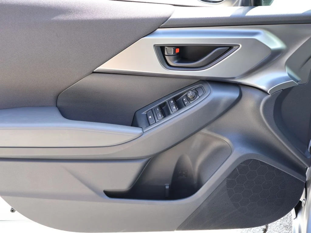 Used 2024 Silver Subaru Base image 19