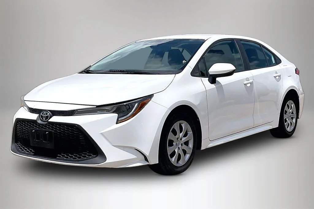 Used 2021 Toyota Corolla LE with VIN 5YFEPMAE7MP155417 for sale in Alvin, TX