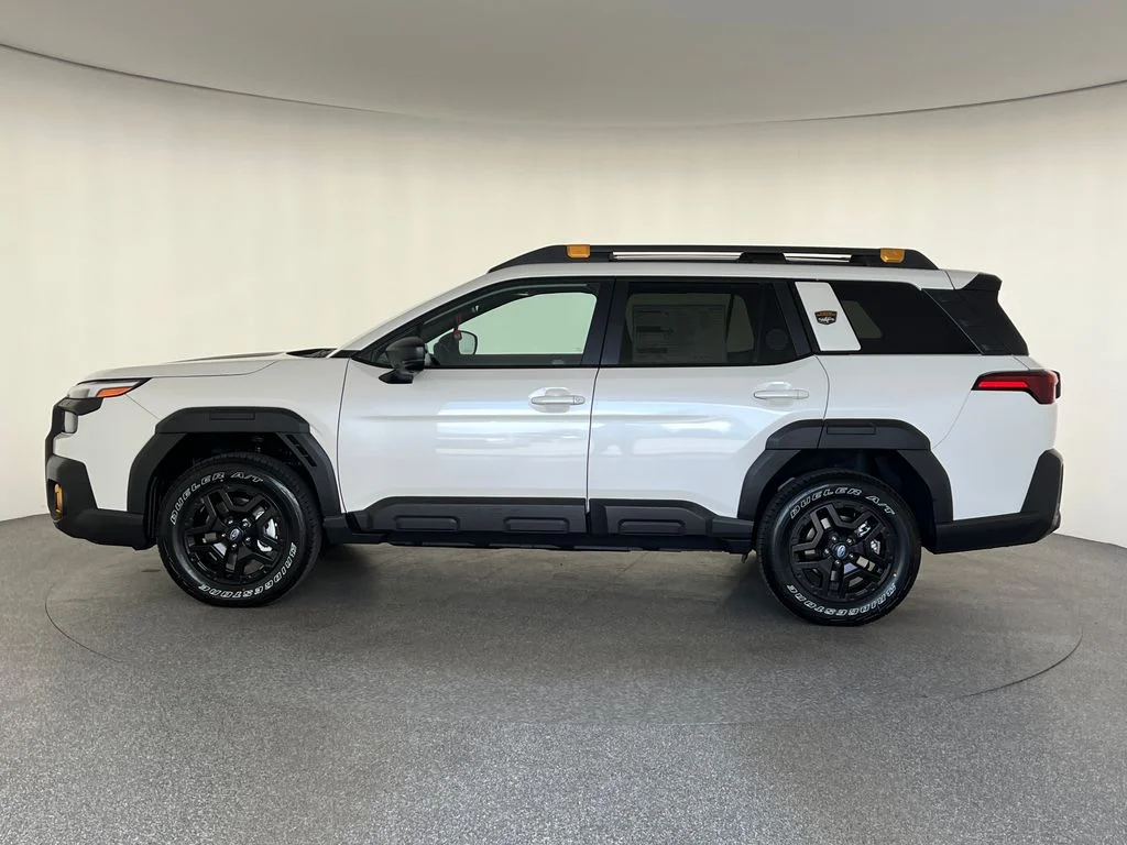 New 2026 CRYSTAL WHITE PEARL Subaru Wilderness image 8