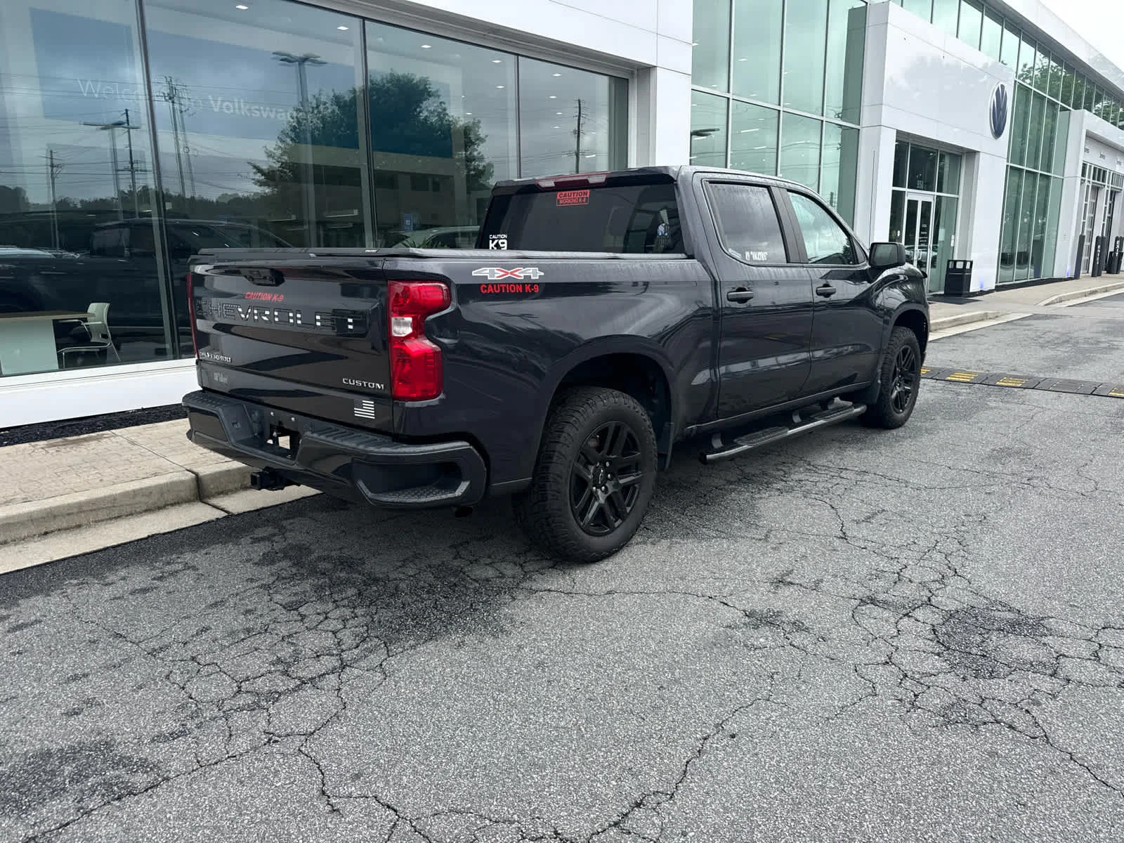 Used 2022 Dark Ash Metallic Chevrolet Custom image 7