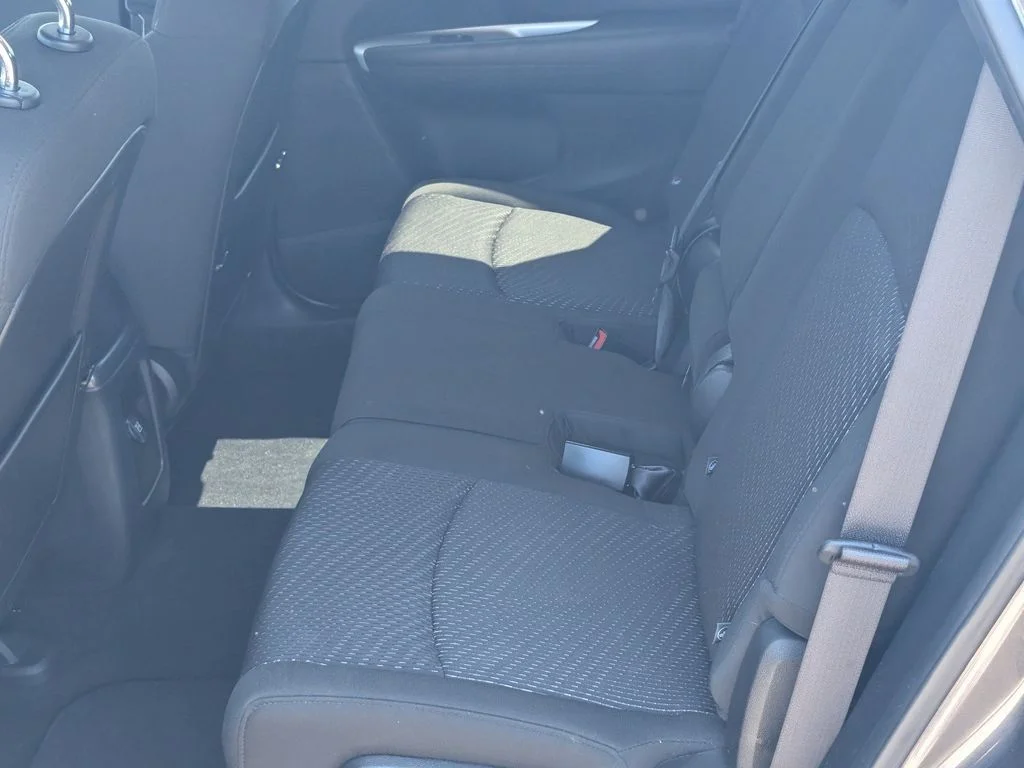 Used 2019 Gray Dodge SE image 15