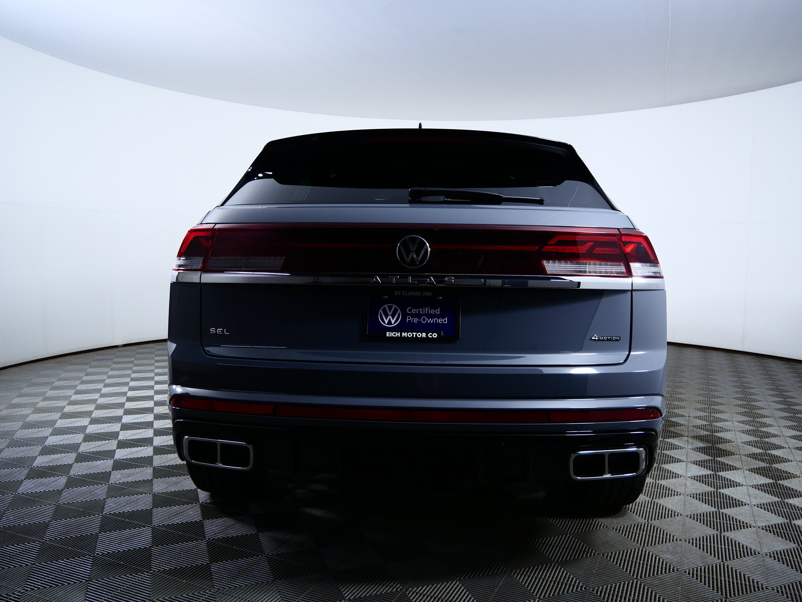 Used 2026 Pure Gray Volkswagen 2.0T SEL Premium R-Line image 6