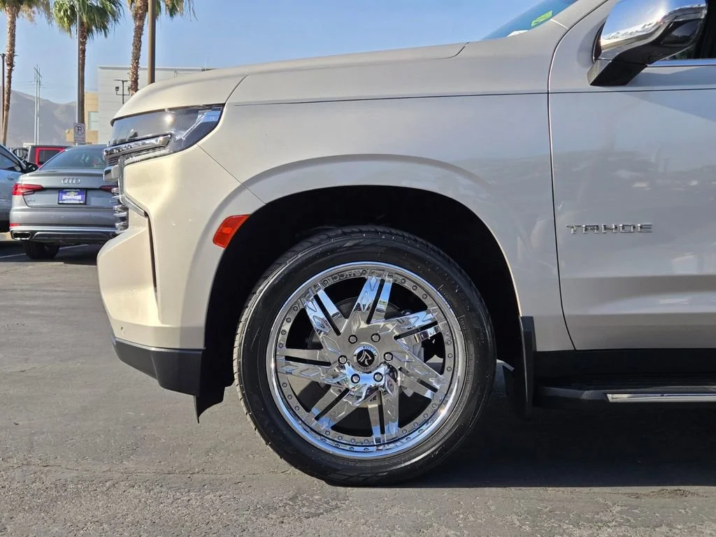 Used 2021 EMPIRE BEIGE METALLIC Chevrolet Premier image 9