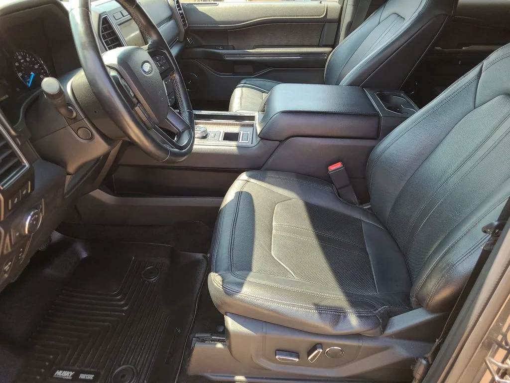 Used 2018 Gray Ford Limited image 24