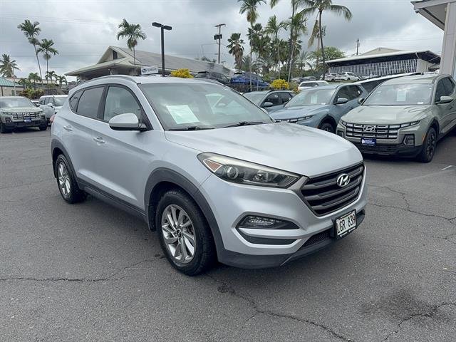 Used 2016 Molten Silver Hyundai SE image 7