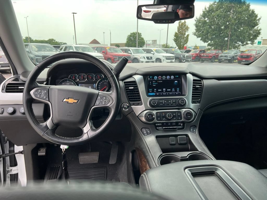 Used 2020 SUMMIT WHITE Chevrolet LT image 4