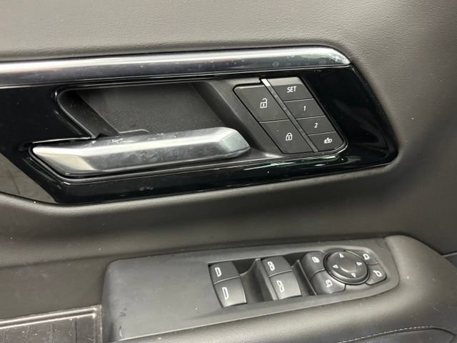 Used 2025 Black Chevrolet Z71 image 18
