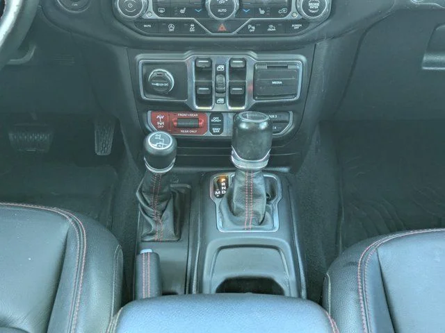 Used 2020 Hydro Blue Pearlcoat Jeep Rubicon image 18
