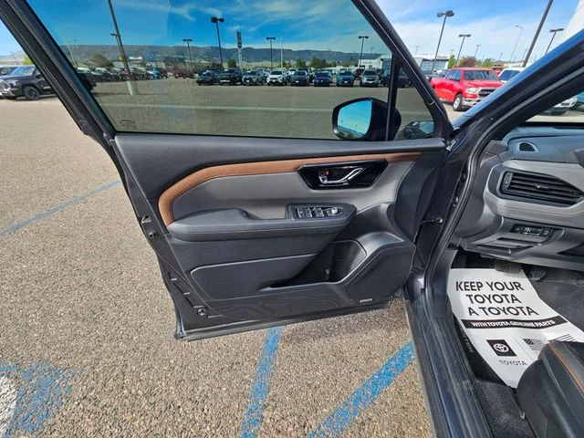 Used 2025 Gray Metallic Subaru Sport image 16
