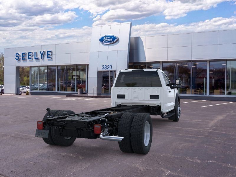 New 2026 Oxford White Ford F-550® XL image 38