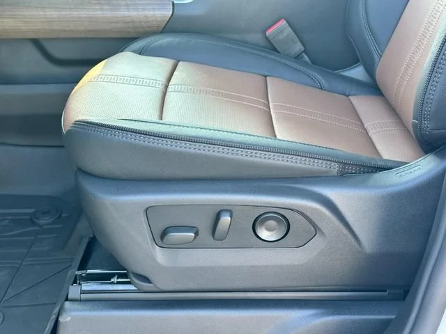 2026 Chevrolet Silverado 1500 High Country - Photo 13