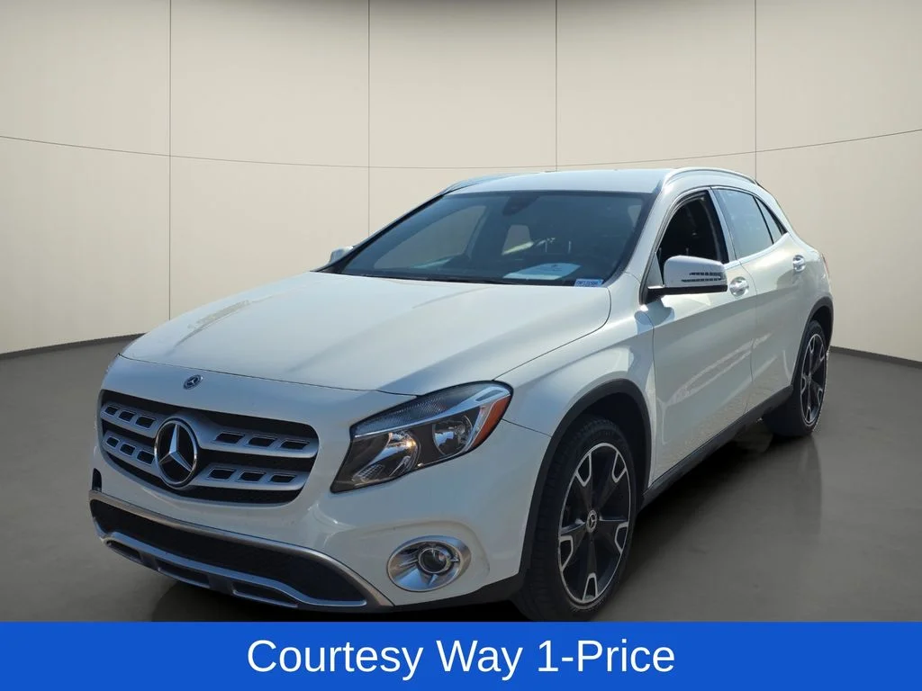 Used 2018 White Mercedes-Benz GLA 250 image 4