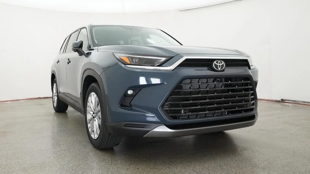 New 2026 Storm Cloud Toyota Platinum image 8