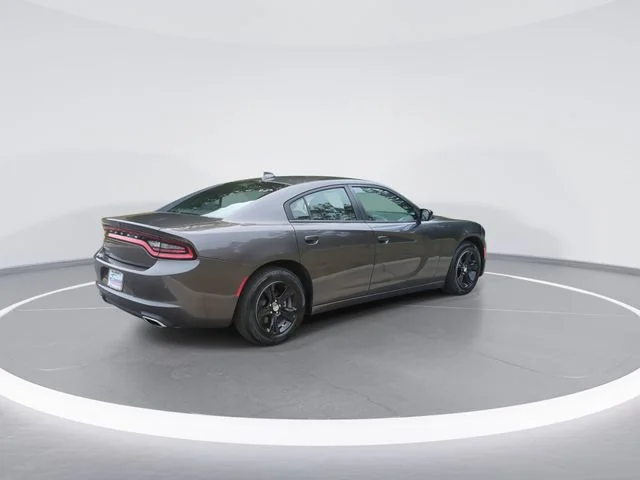 Used 2023 Gray Dodge SXT image 8