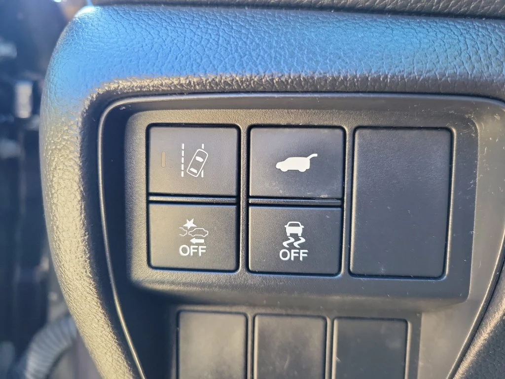 Used 2018 Black Honda EX-L image 21