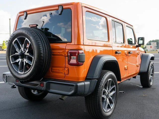 Used 2025 Orange Jeep Sport S 4xe image 6