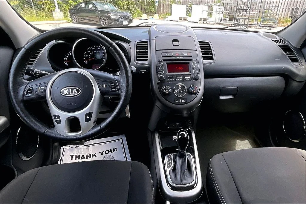 Used 2012 Green Kia Plus image 15