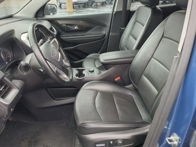 Used 2024 Downpour Metallic GMC SLT image 11