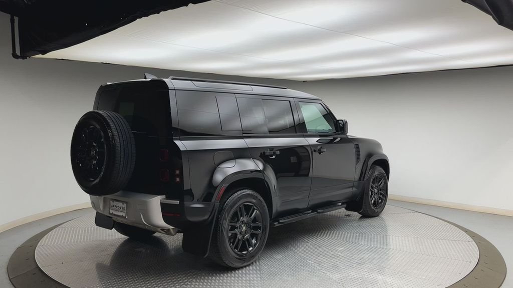 Certified Used 2025 Santorini Black Metallic Land Rover S image 2