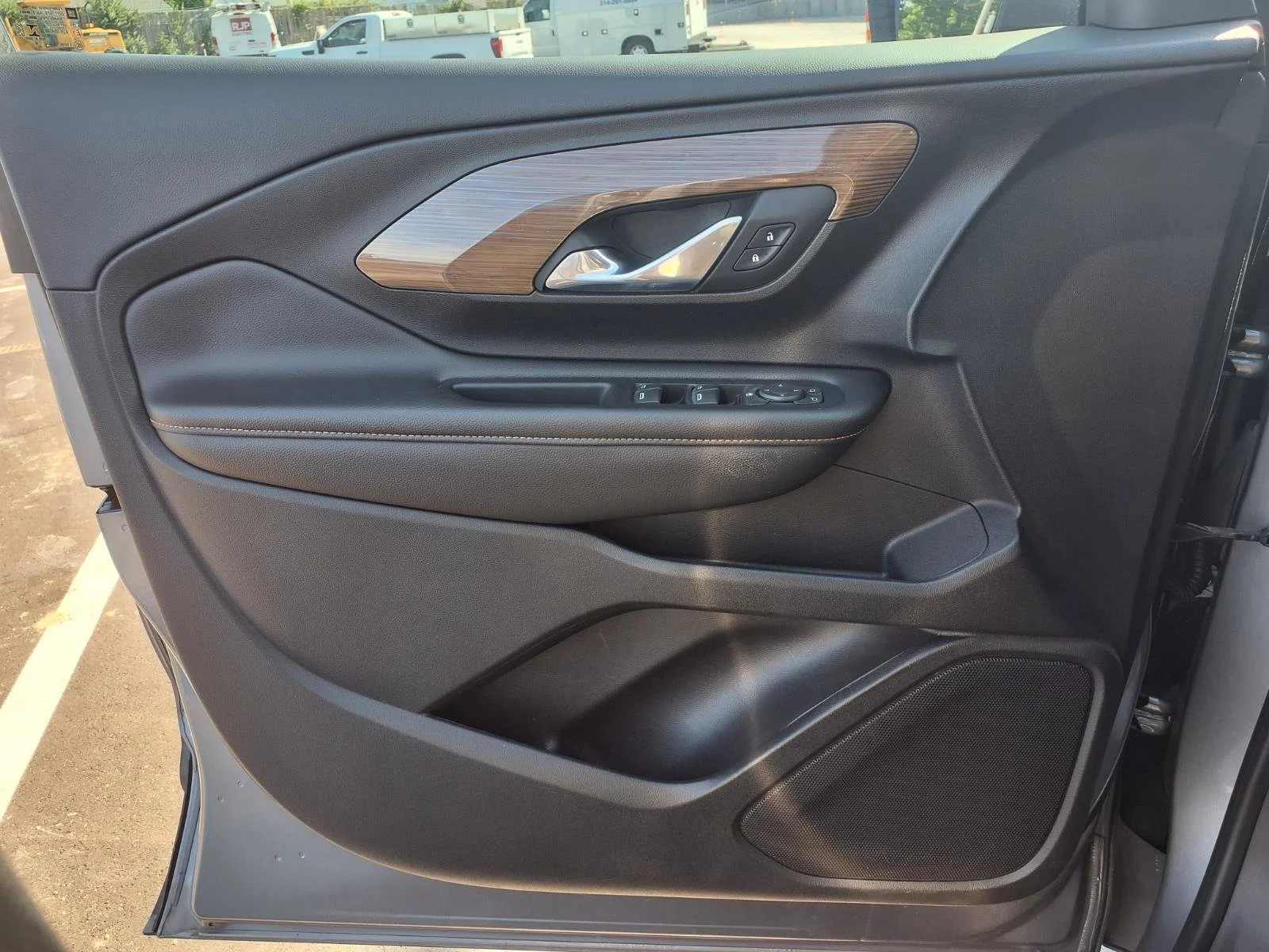 Used 2019 Satin Steel Metallic GMC SLE image 19