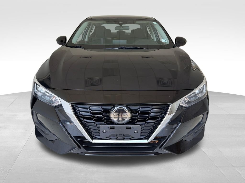 Used 2023 Super Black Nissan SV image 3