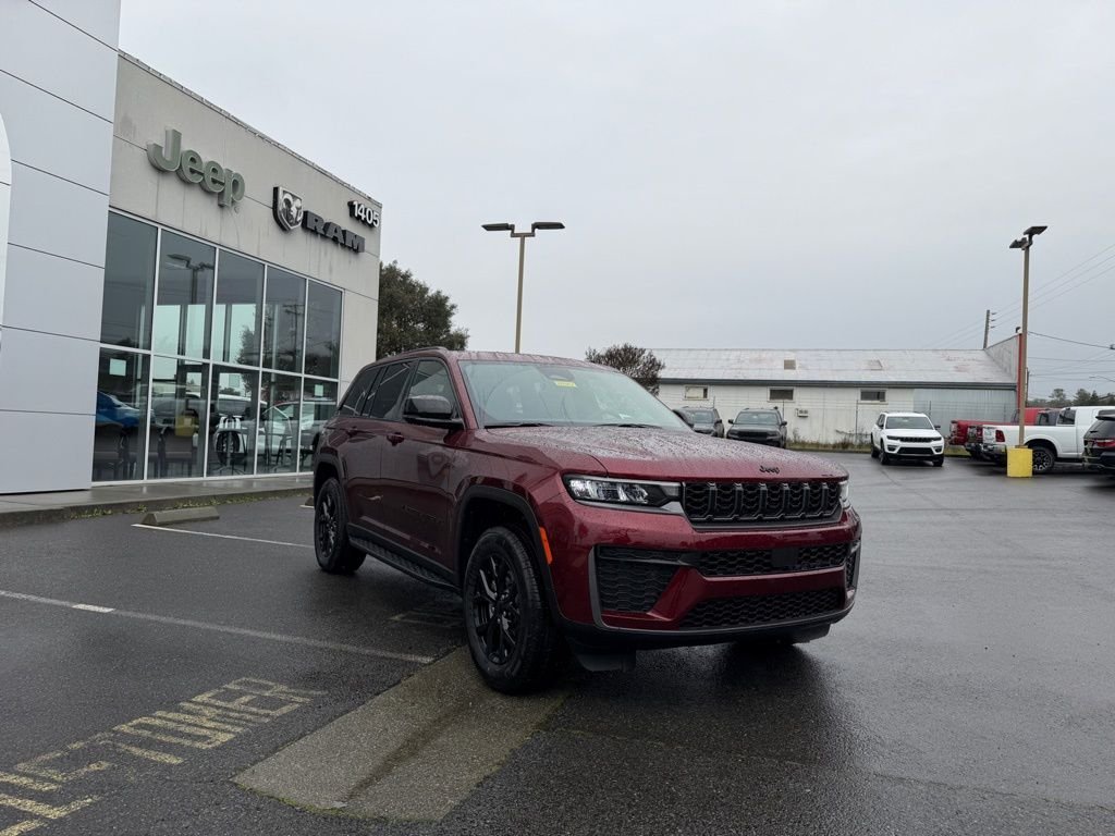 New 2026 Velvet Red Pearl-Coat Exterior Paint Jeep Laredo Altitude image 7