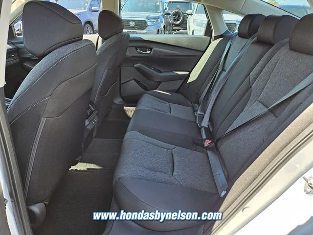 2025 Honda Accord SE - Photo 7