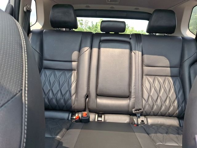 Used 2021 Silver Nissan Platinum image 13