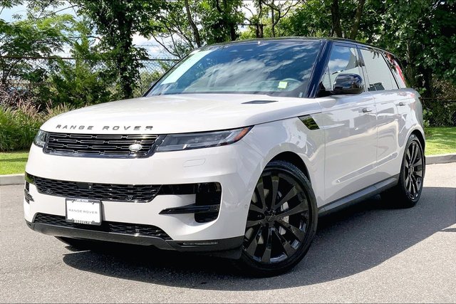 2026 Land Rover Range Rover Sport SE