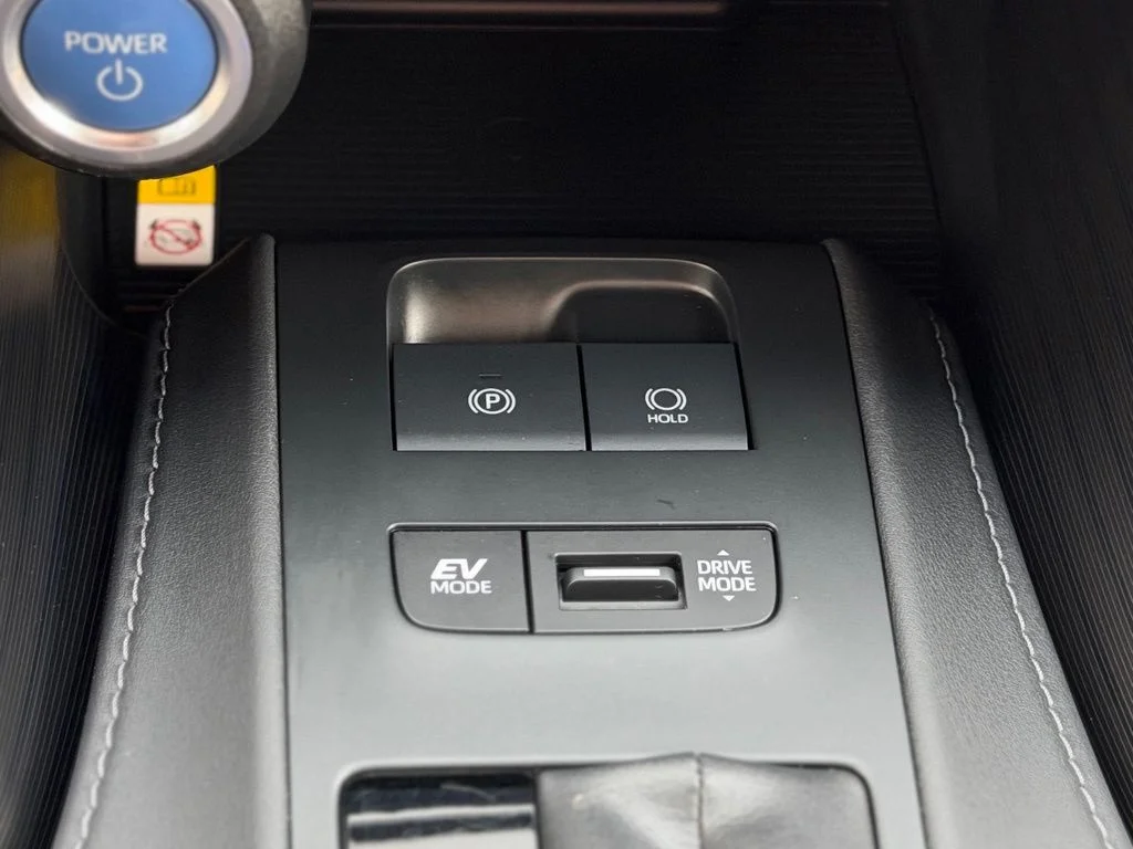 Used 2021 Black Toyota XLE image 19