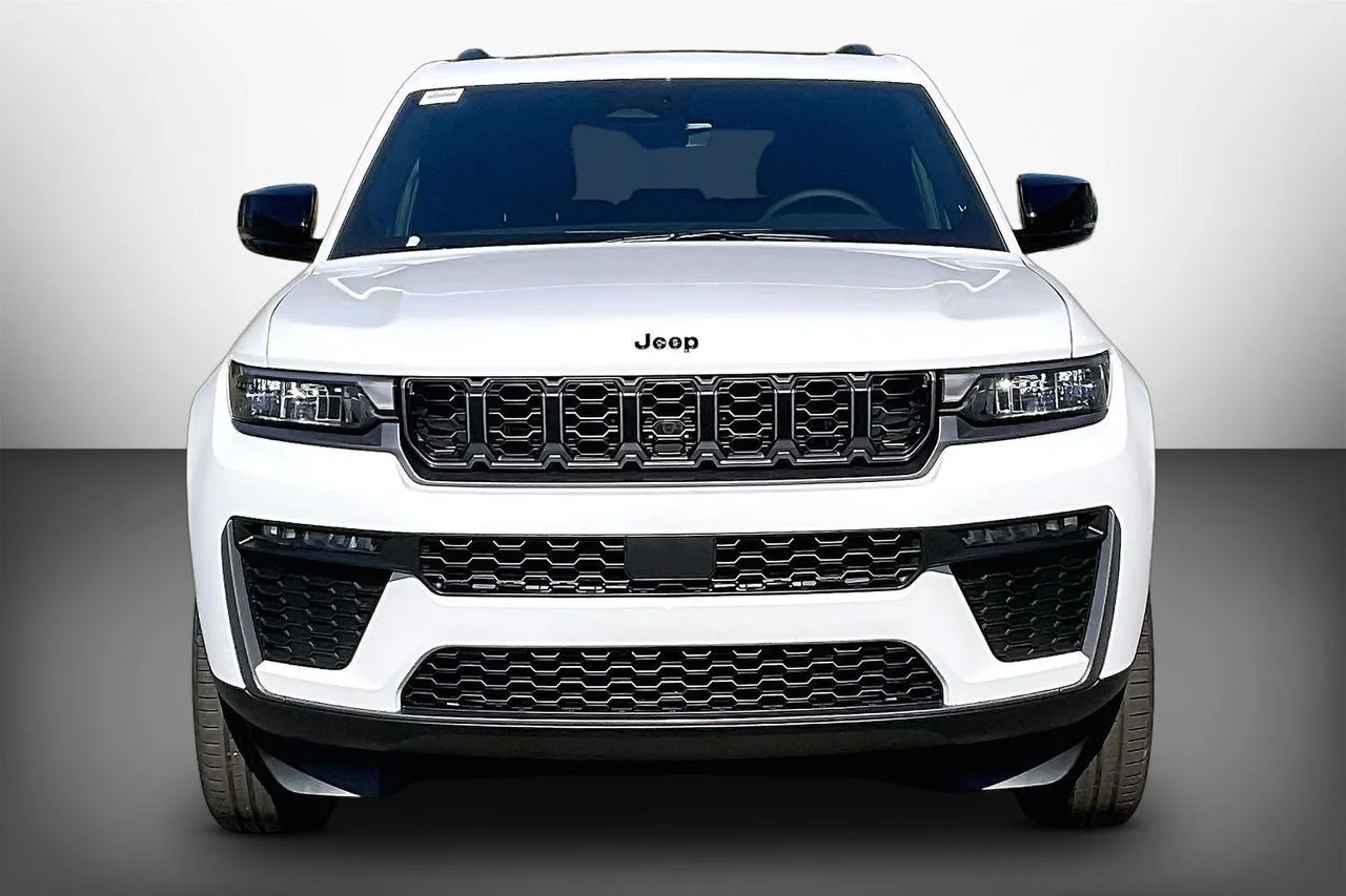 New 2026 Bright White Clearcoat Jeep Limited image 3