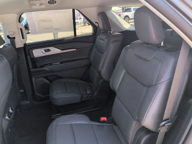 New 2026 Carbonized Gray Metallic Ford Active image 14