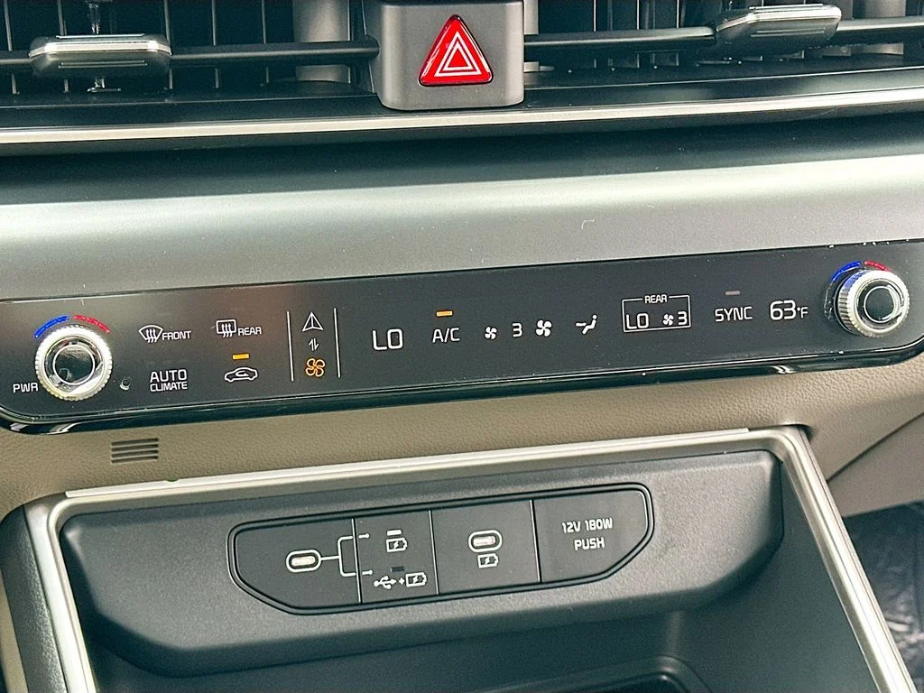 2026 Kia Carnival LXS - Photo 16