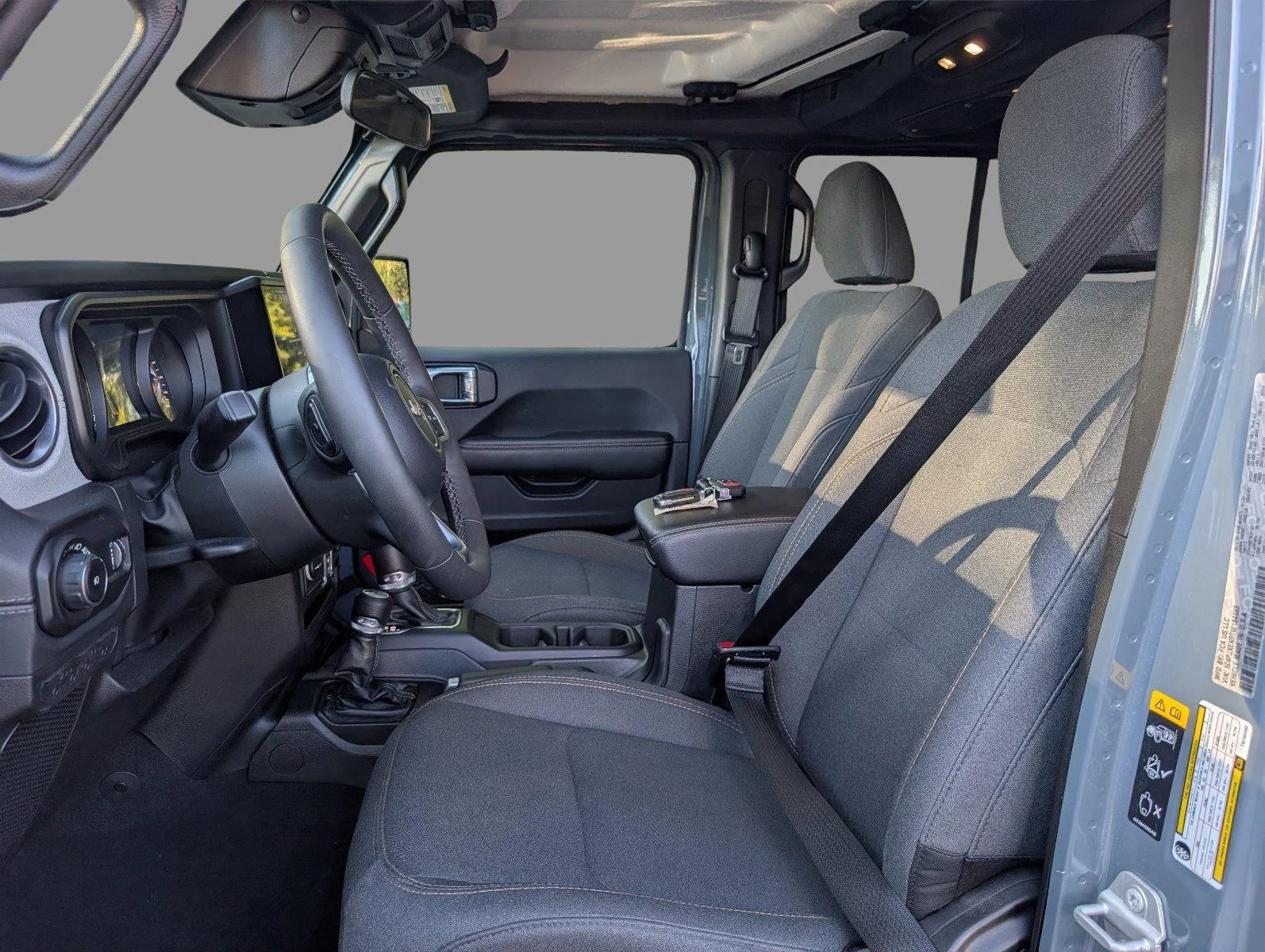 Used 2026 Anvil Clearcoat Jeep Sahara image 17