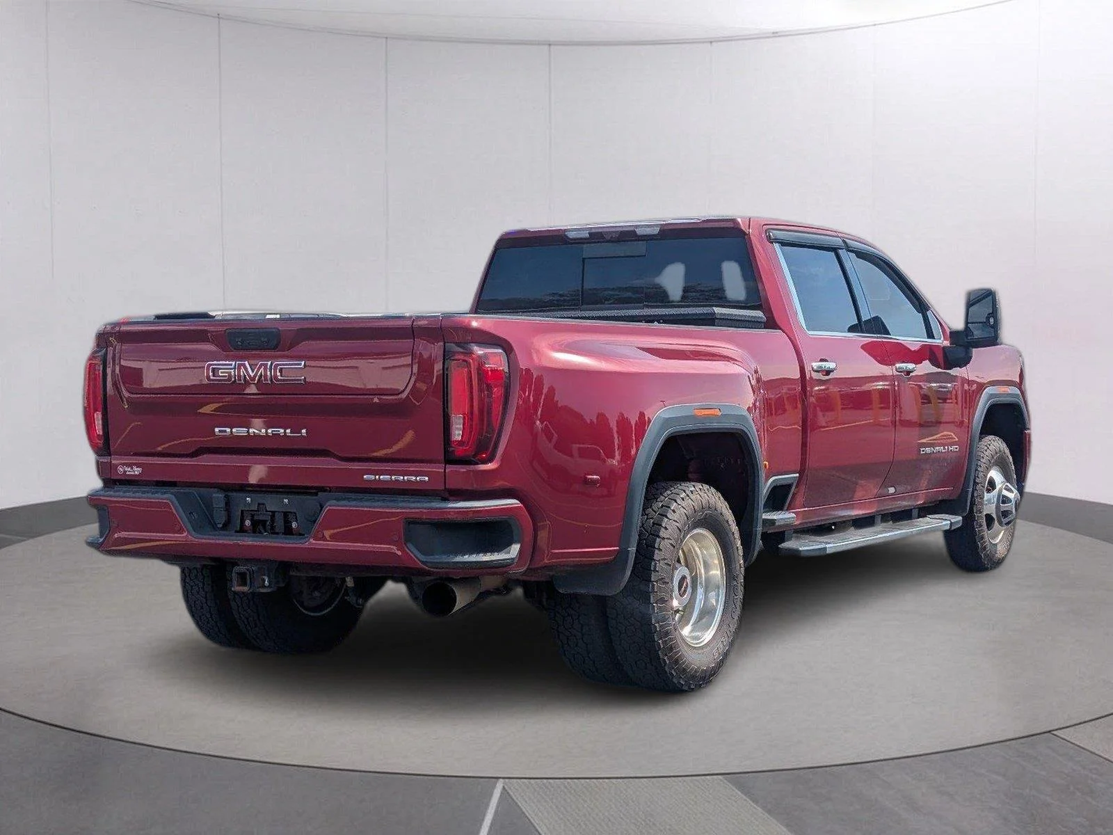 Used 2020 RED QUARTZ TINTCOAT GMC Denali image 7