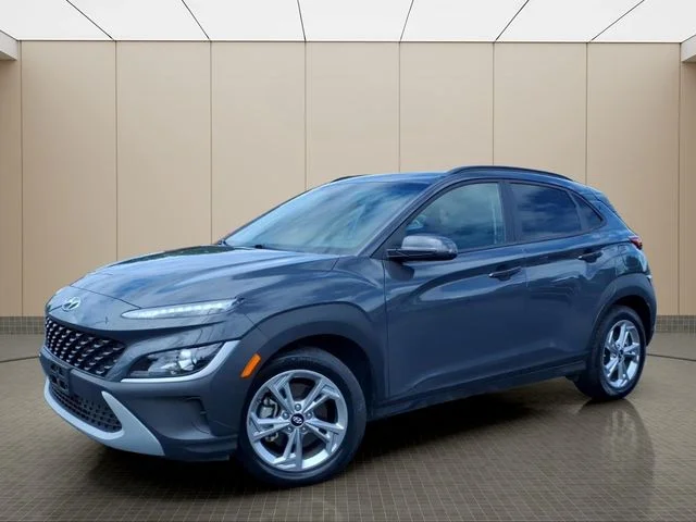 Used 2023 Gray Hyundai SEL image 2