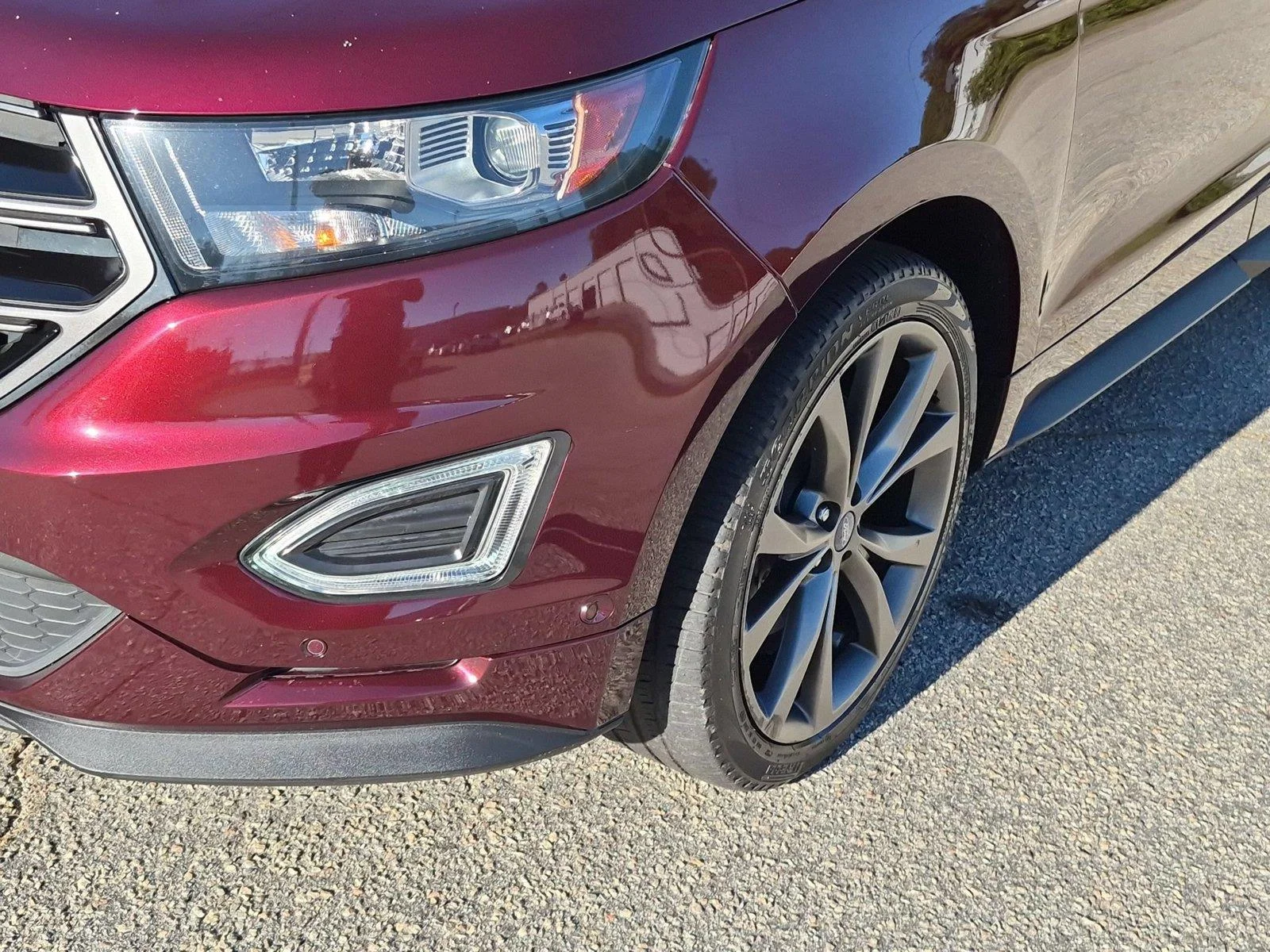 Used 2018 Burgundy Velvet Metallic Tinted Clearcoat Ford Sport image 9