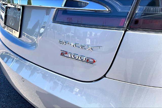 Used 2016 Silver Tesla  image 8