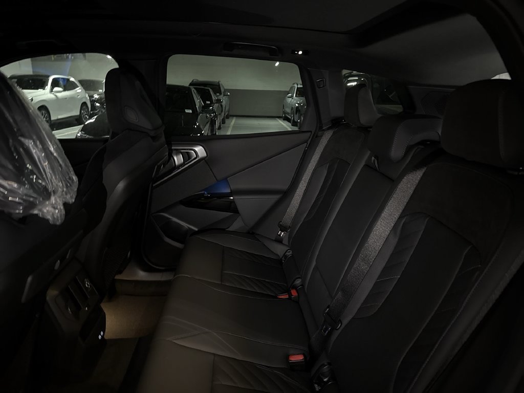 New 2026 Dark Graphite BMW M50 xDrive image 23