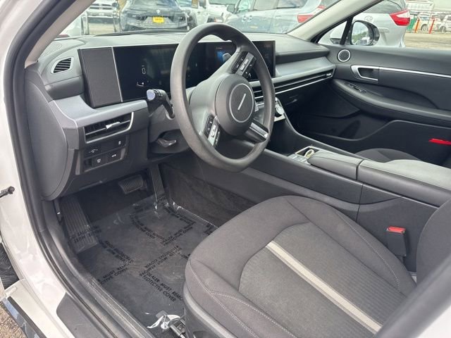 Used 2024 Serenity White Hyundai SEL image 17